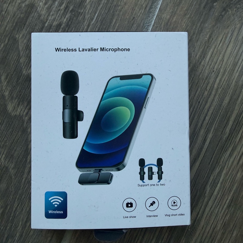 Wireless Lavalier Microphone for Smartphones
